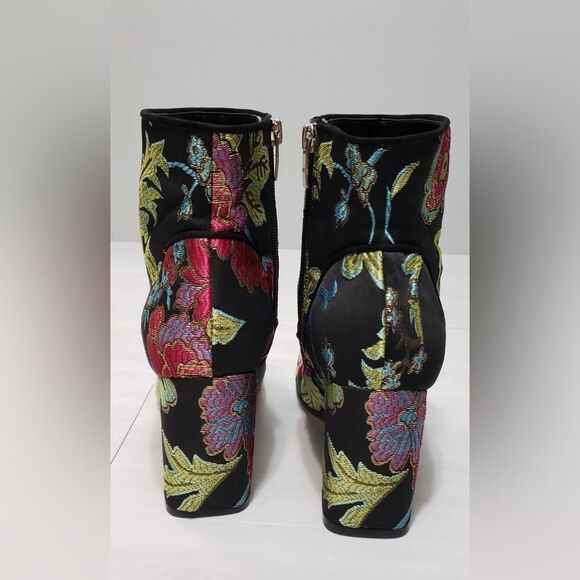 𝅺MARC Fisher Jana Floral Jacquard Boots - Picture 4 of 13